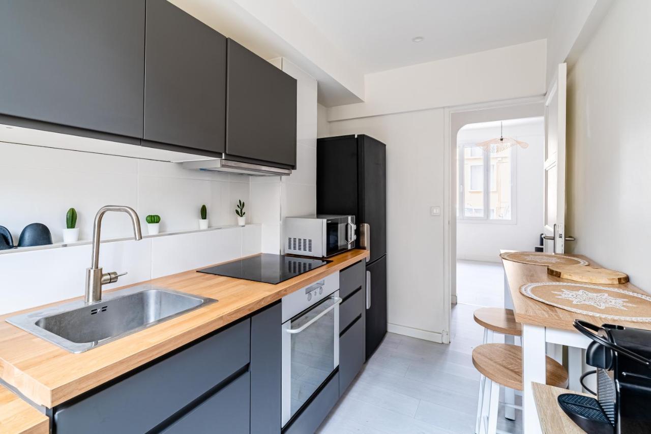 Apartment T3 En Rez-de-chaussee, Avec Velos, Plages Mourillon