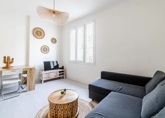 T3 En Rez-De-Chaussee, Avec Velos, Plages Mourillon